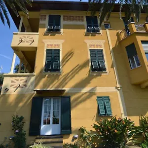 villa-margherita.hotelitalianriviera.com/